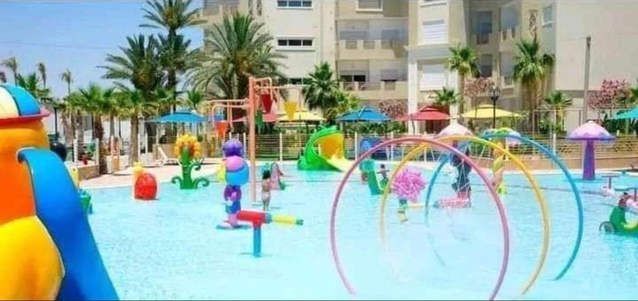 Palm Folla Monastir